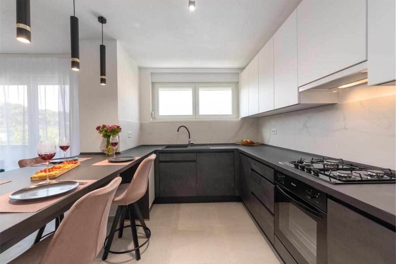 רוביני Ampelea Apartment מראה חיצוני תמונה